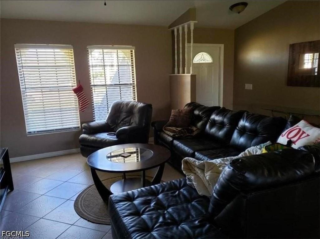 3604 Sw 6th Pl - Photo 5 of 17