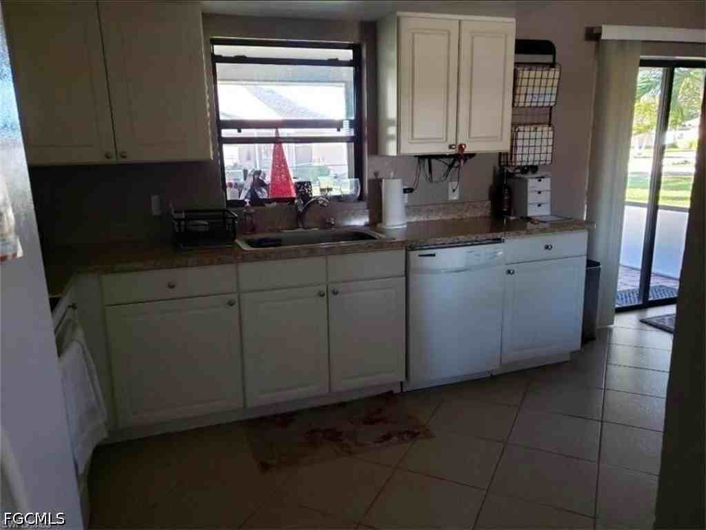 3604 Sw 6th Pl - Photo 6 of 17