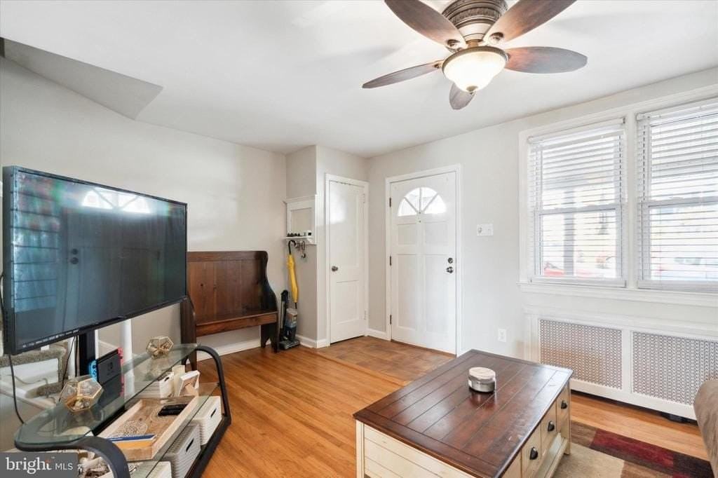 327 E 9th Ave - Photo 4 of 26