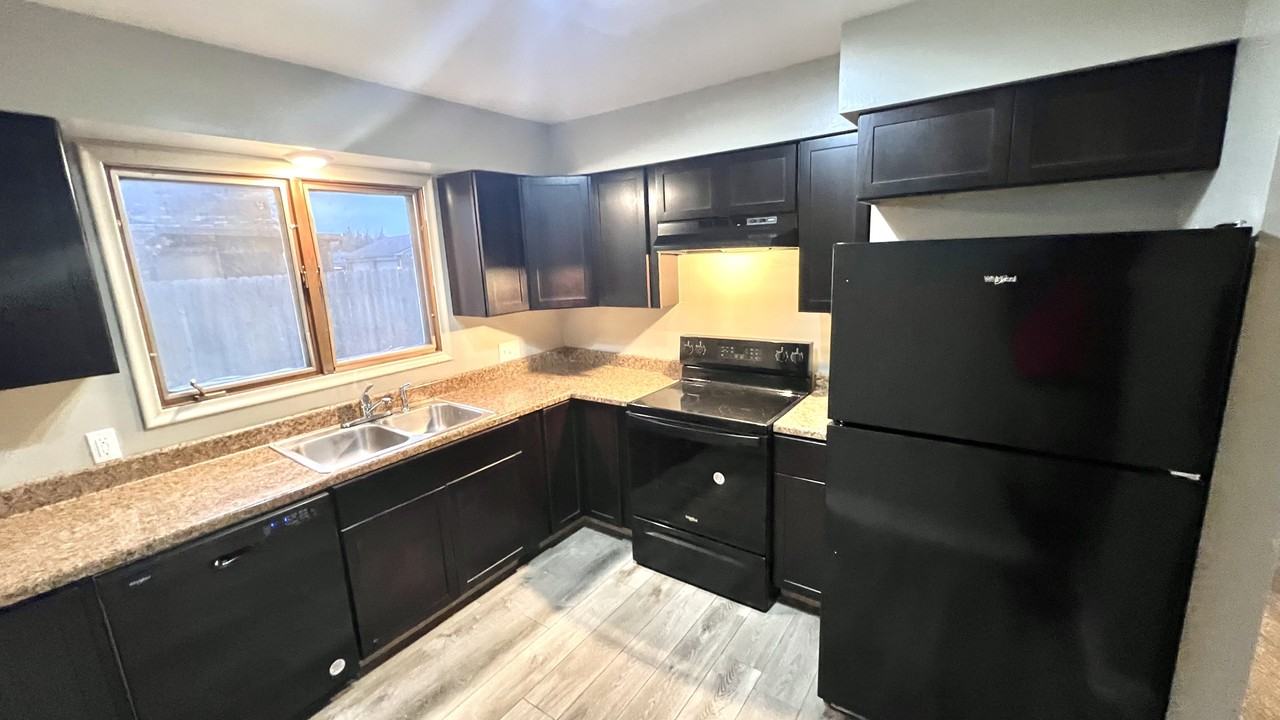 5436 Cresthaven Ln #1 - Photo 3 of 21