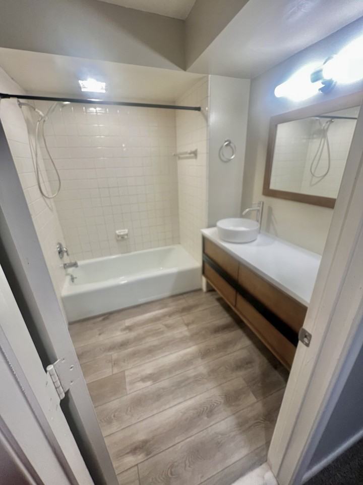 5436 Cresthaven Ln #1 - Photo 4 of 21