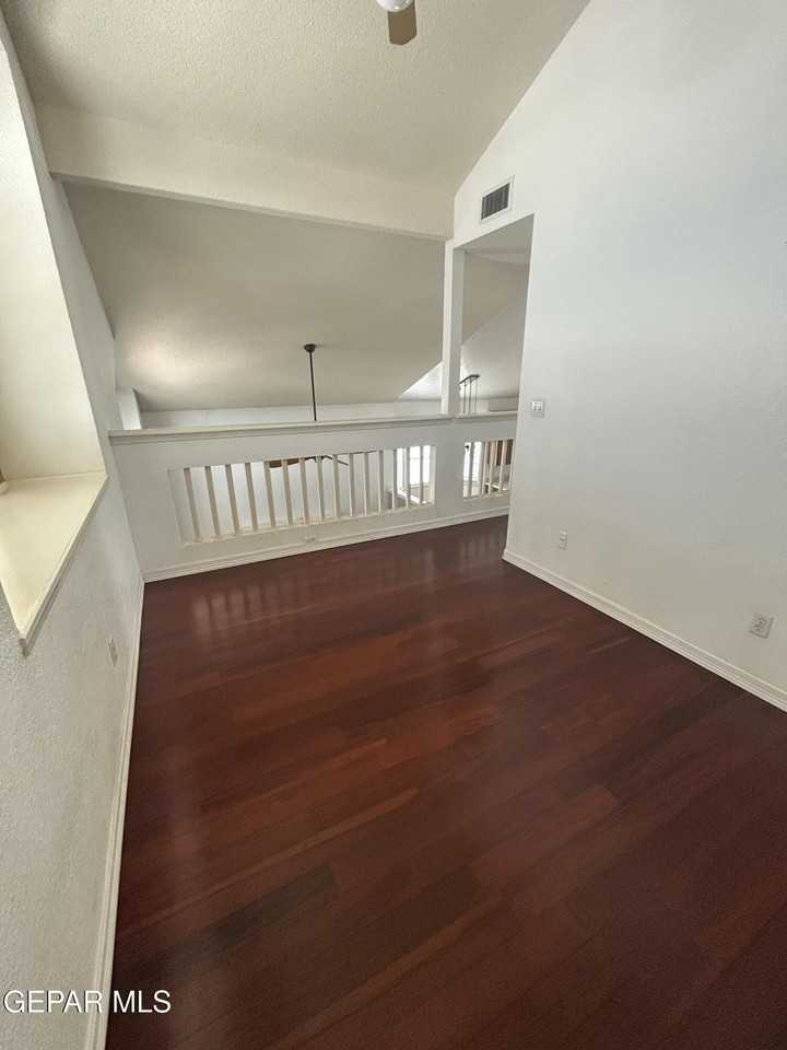 7464 Plaza Taurina Dr - Photo 6 of 12