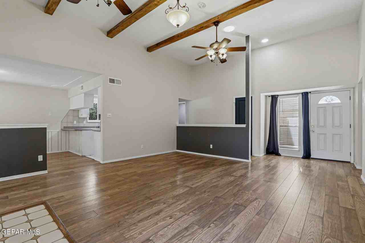 604 La Chapa Ave - Photo 6 of 29