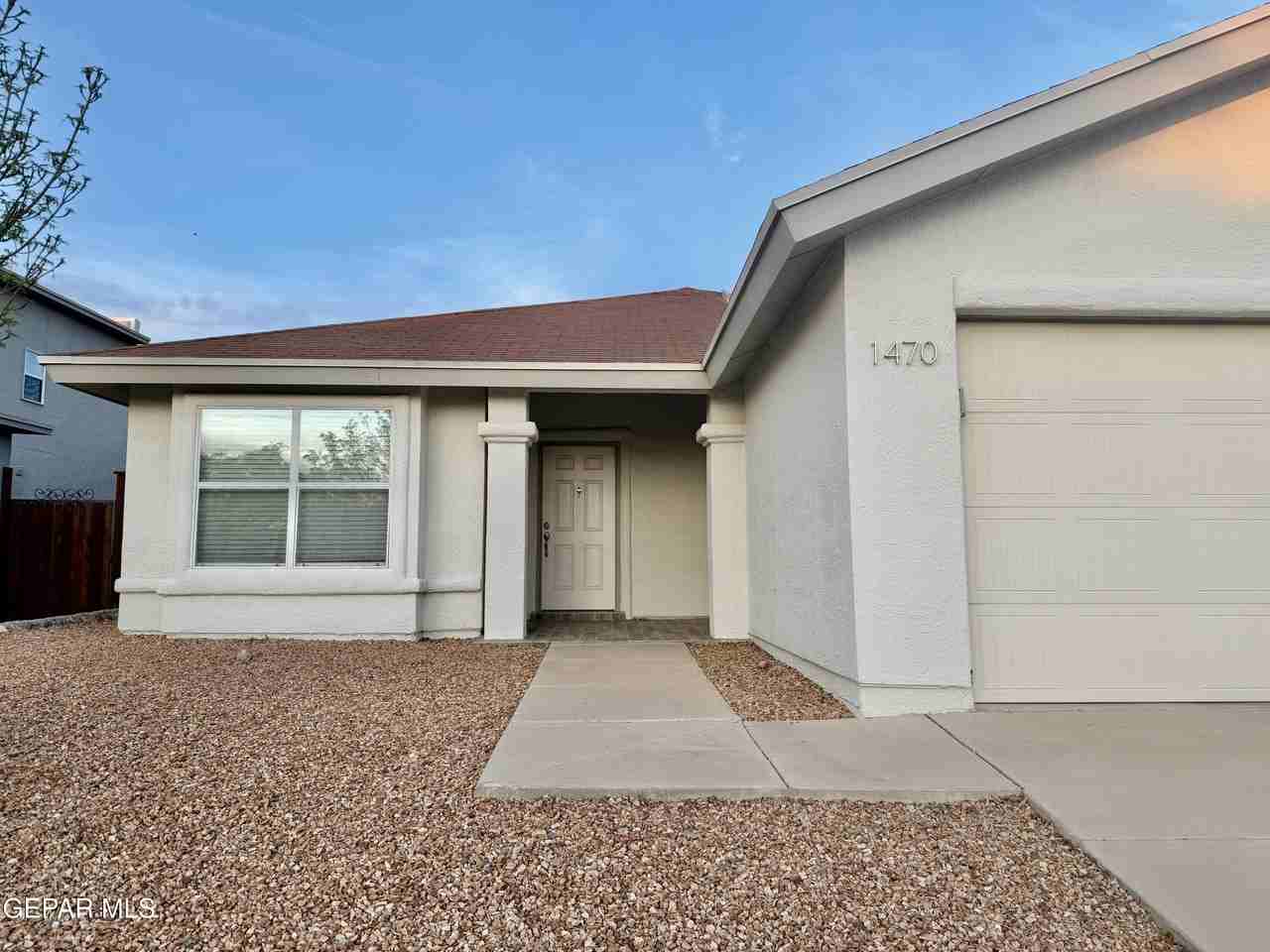 1470 Senda Del Sol - Photo 5 of 50