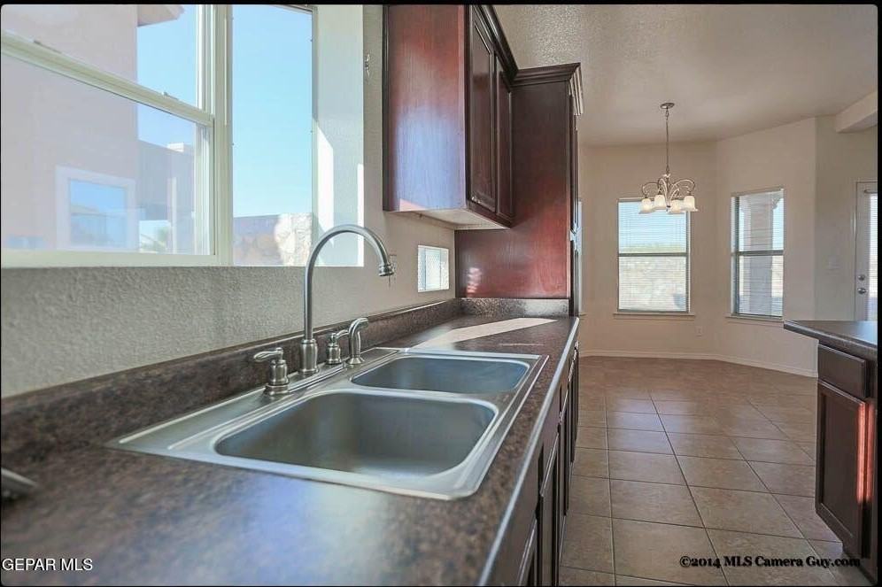 1345 Fito Hernandez St - Photo 6 of 34