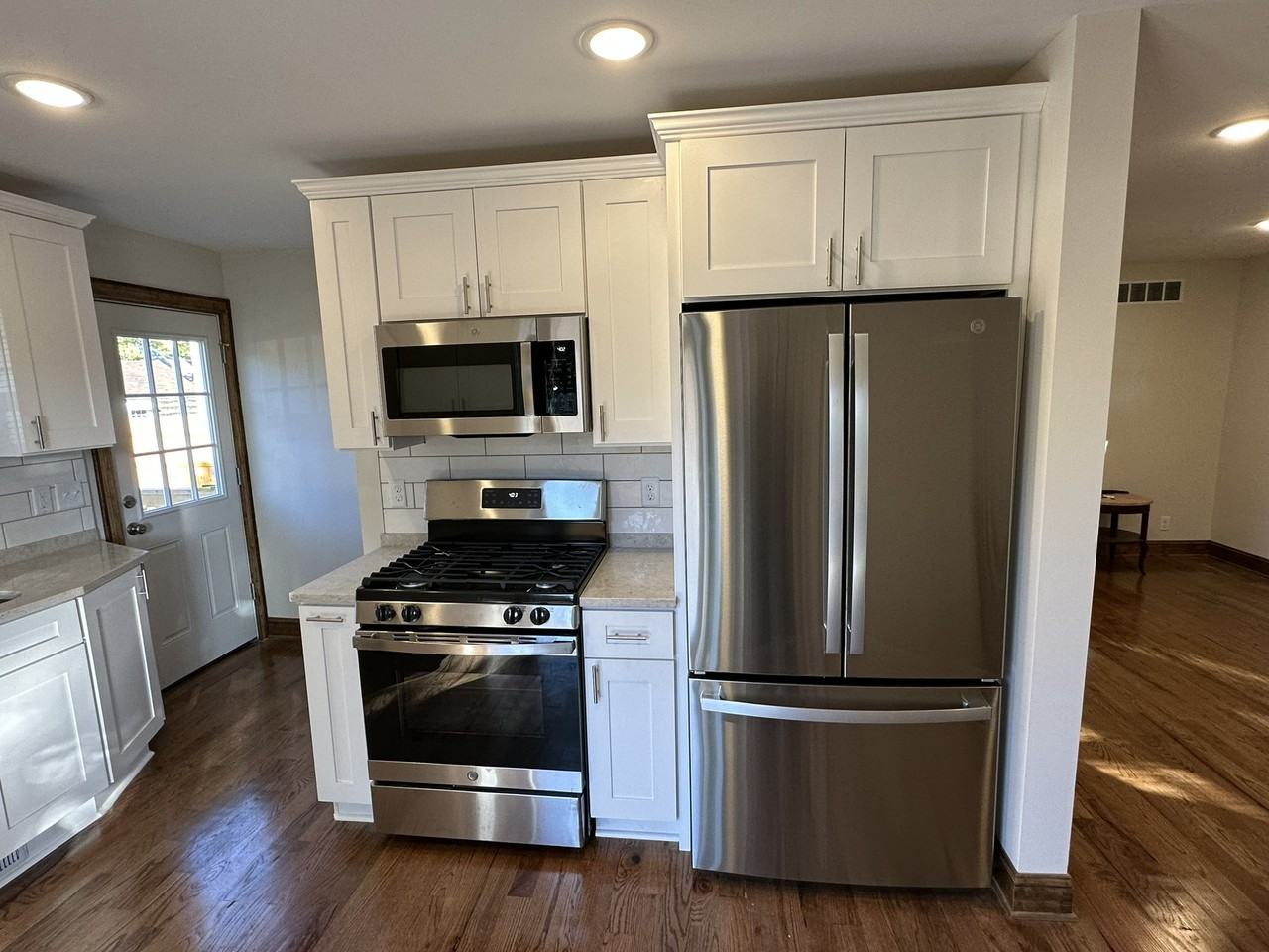 502 E Homer St #1 - Photo 6 of 28