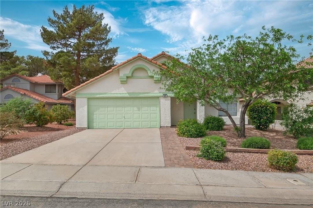 405 Crater Ct - Photo 2 of 33