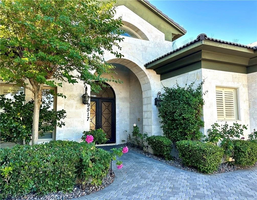 9517 Verlaine Ct - Photo 2 of 30