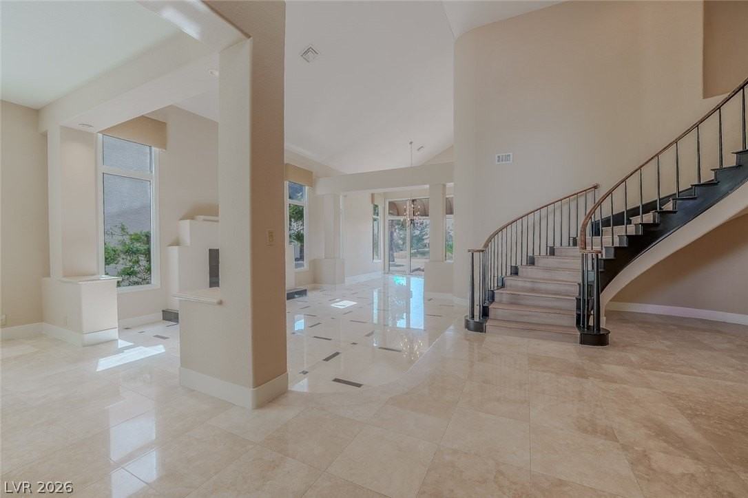 7969 Bermuda Dunes Ave - Photo 3 of 45