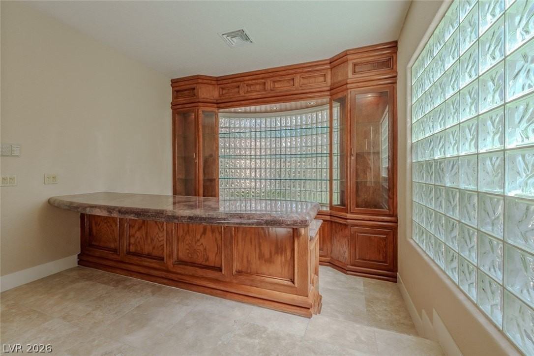 7969 Bermuda Dunes Ave - Photo 5 of 45