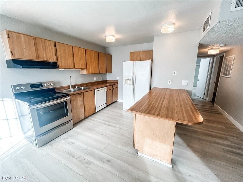 1305 Kari Lee Ct #A - Photo 3 of 22