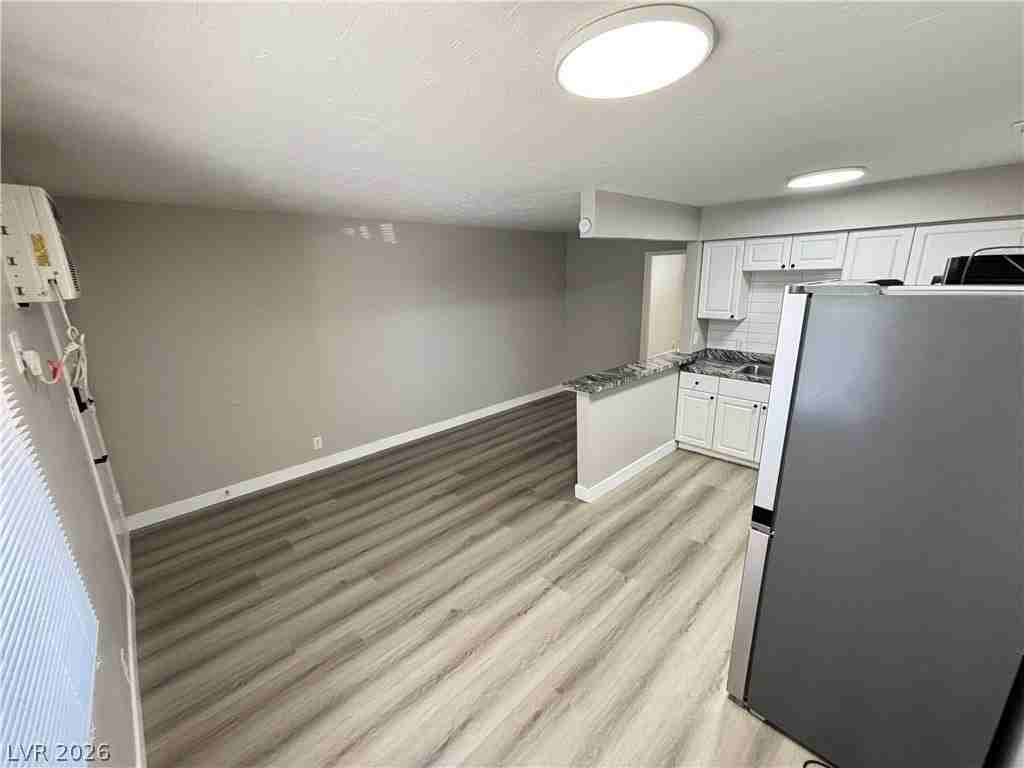 239 W Philadelphia Ave #5 - Photo 5 of 16