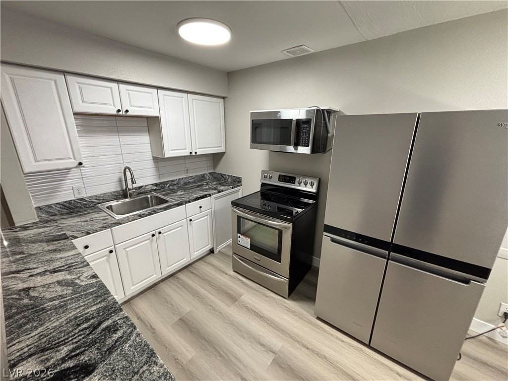 239 W Philadelphia Ave #5 - Photo 6 of 16