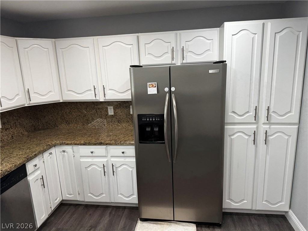 1017 Norman Ave - Photo 3 of 18