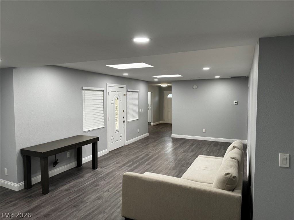 1017 Norman Ave - Photo 7 of 18