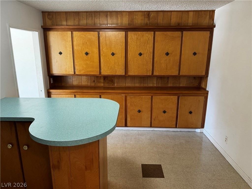 544 Canosa Ave - Photo 7 of 23