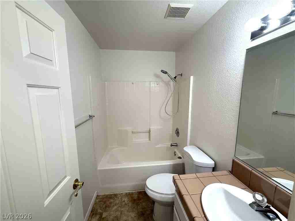 448 Comstock St - Photo 5 of 13