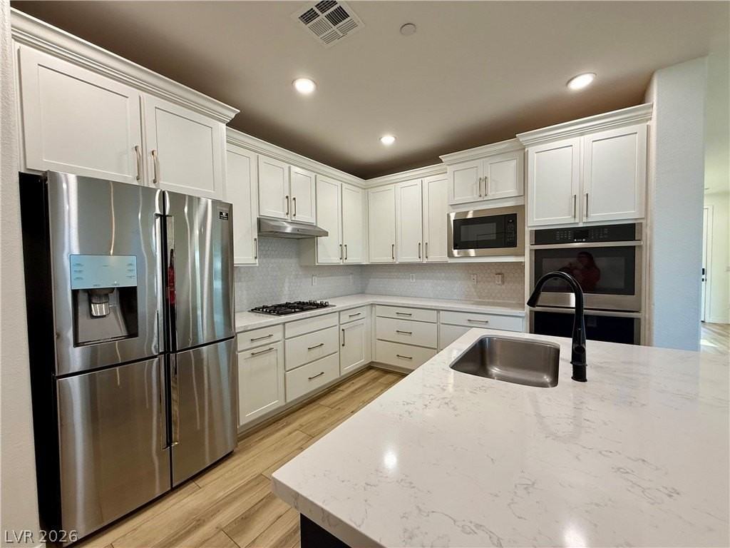 936 E Sunset Rd - Photo 4 of 31