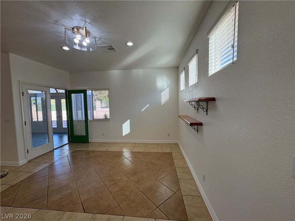 128 Torchwood Ln - Photo 5 of 20