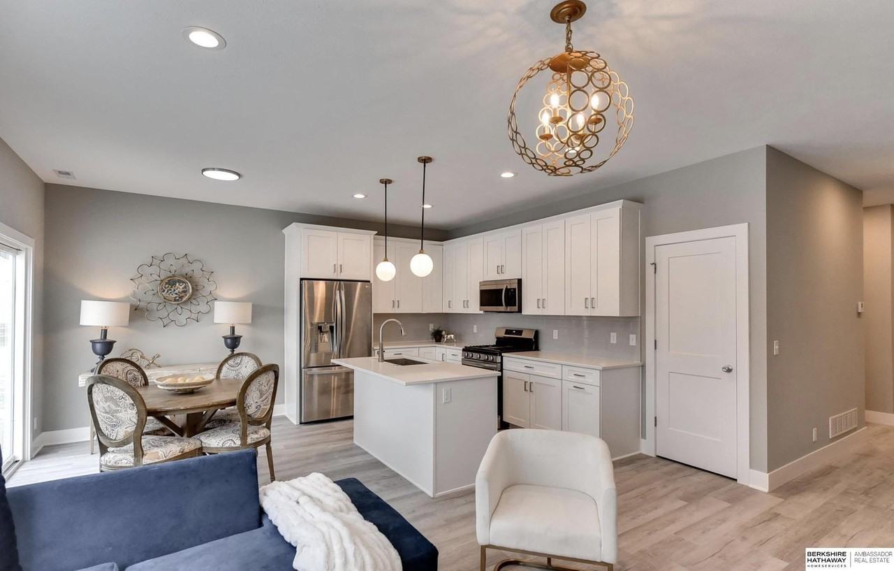 23820 Harvest Heights Cir - Photo 3 of 25