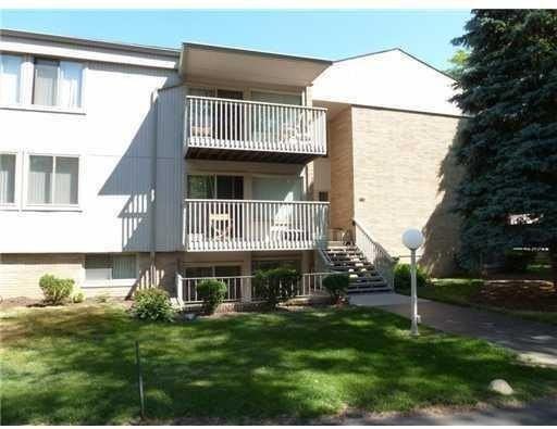 2319 Packard St Apt B106 - Photo 2 of 18