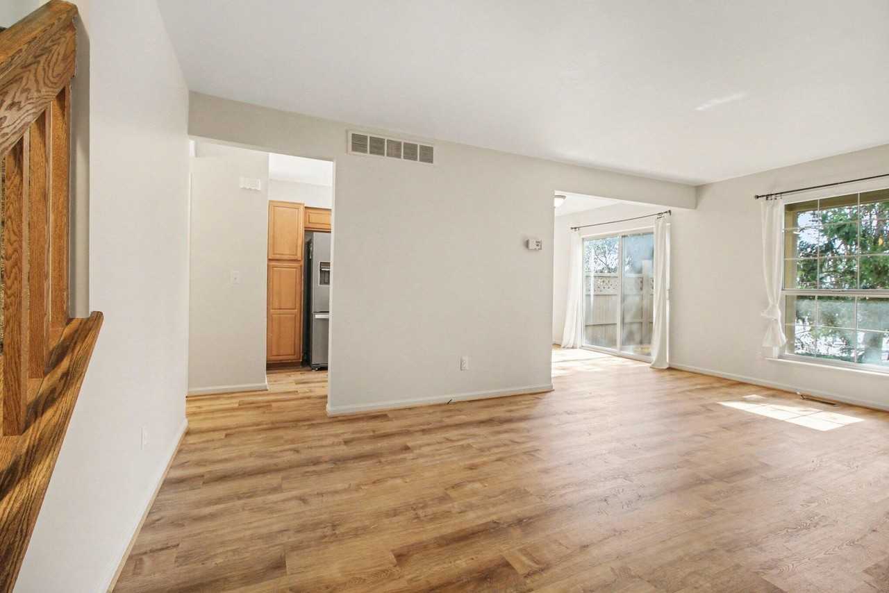 125 Commons Cir - Photo 4 of 16