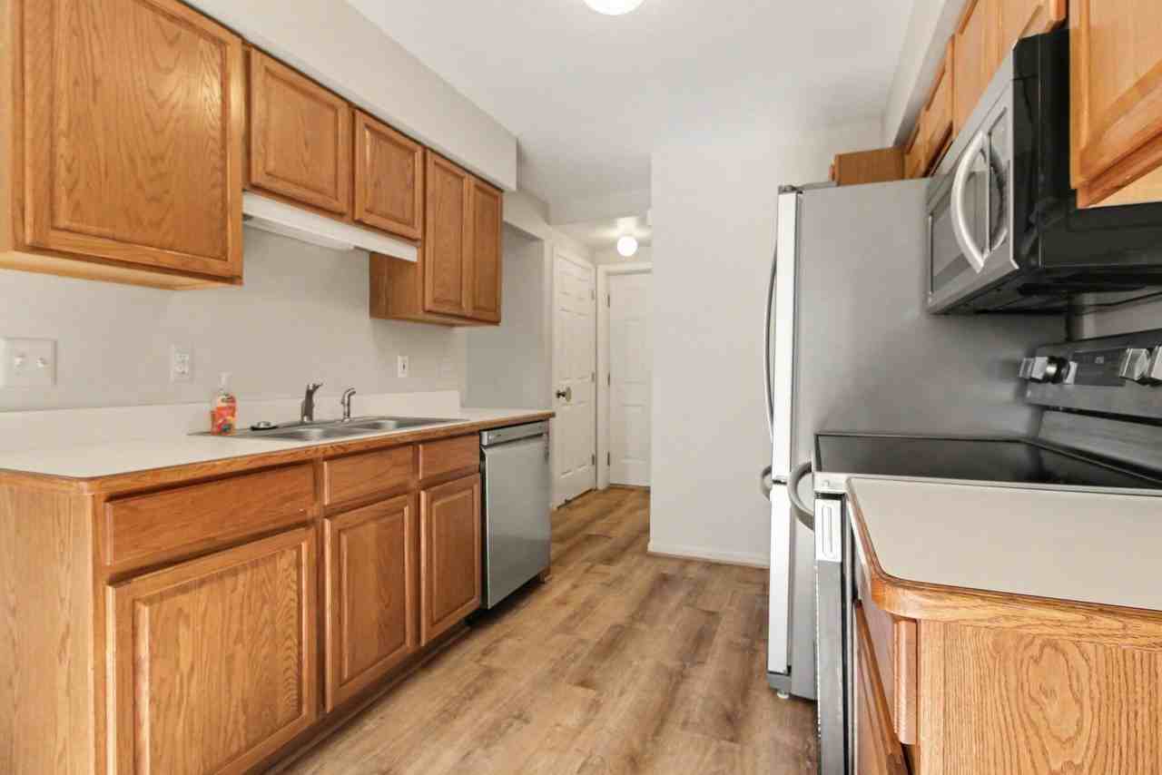 125 Commons Cir - Photo 6 of 16