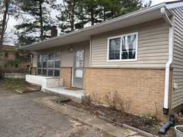 featured image of 2866 Golfside Dr