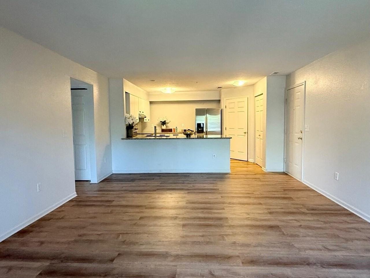 1553 Long Meadow Trl - Photo 4 of 17