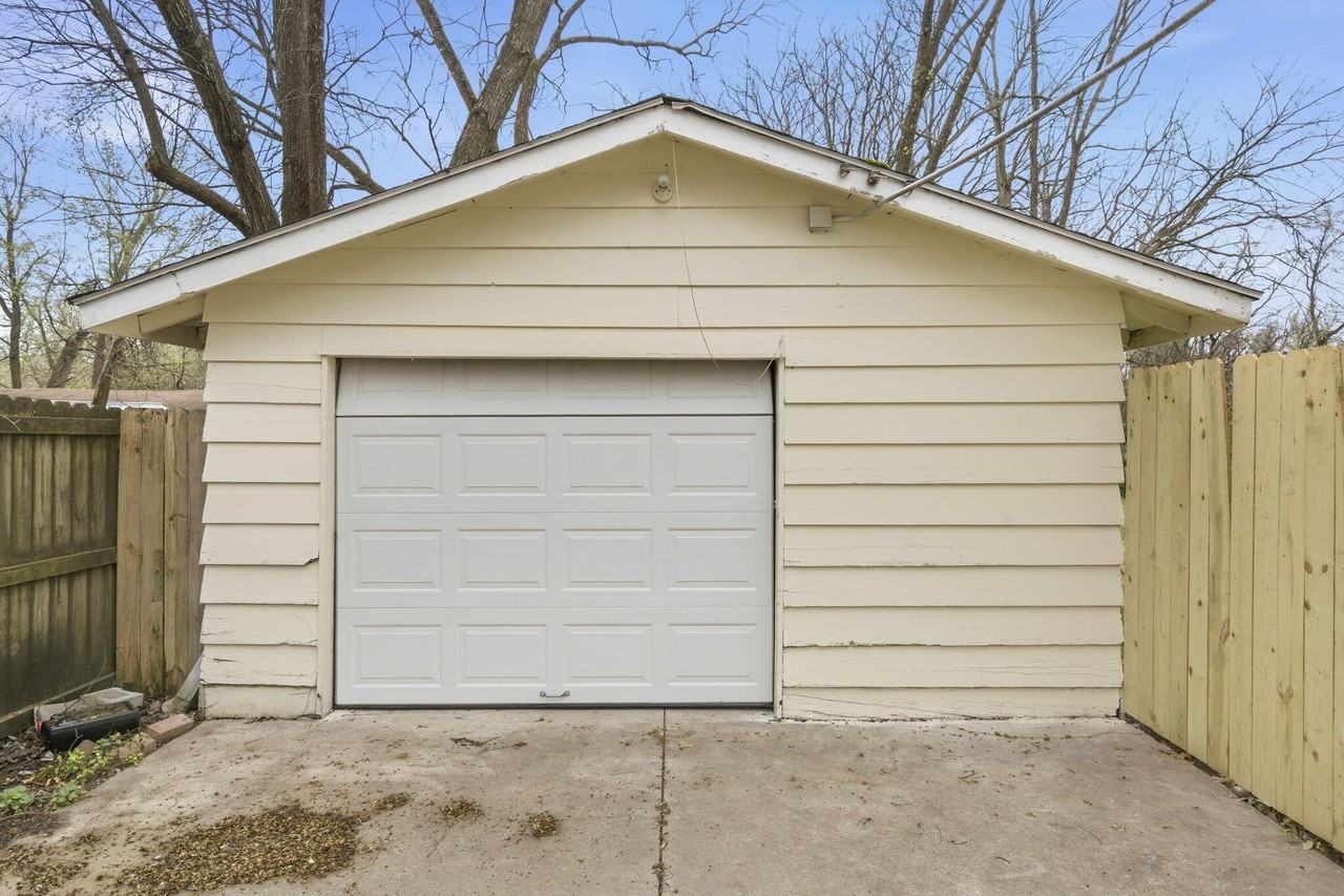 2822 E Cherry St - Photo 4 of 25