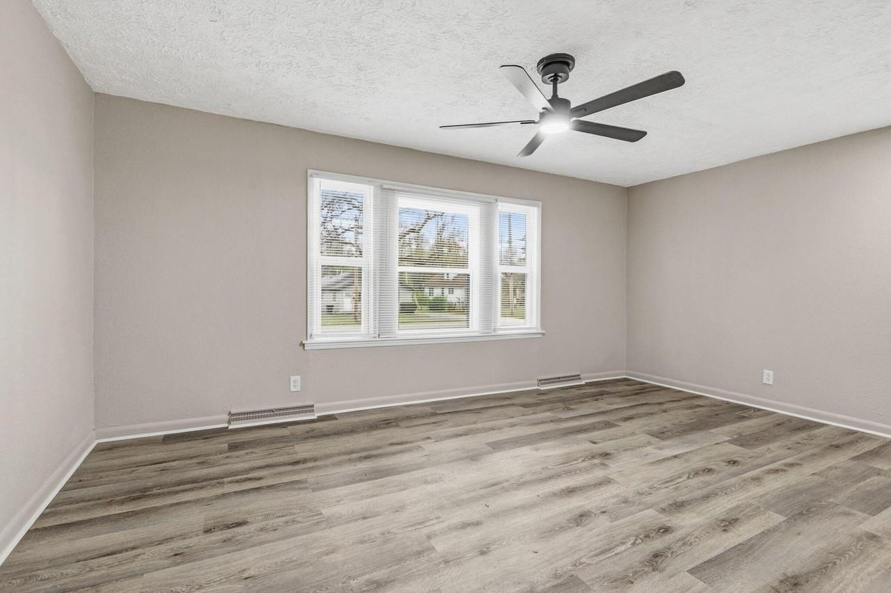 2822 E Cherry St - Photo 7 of 25