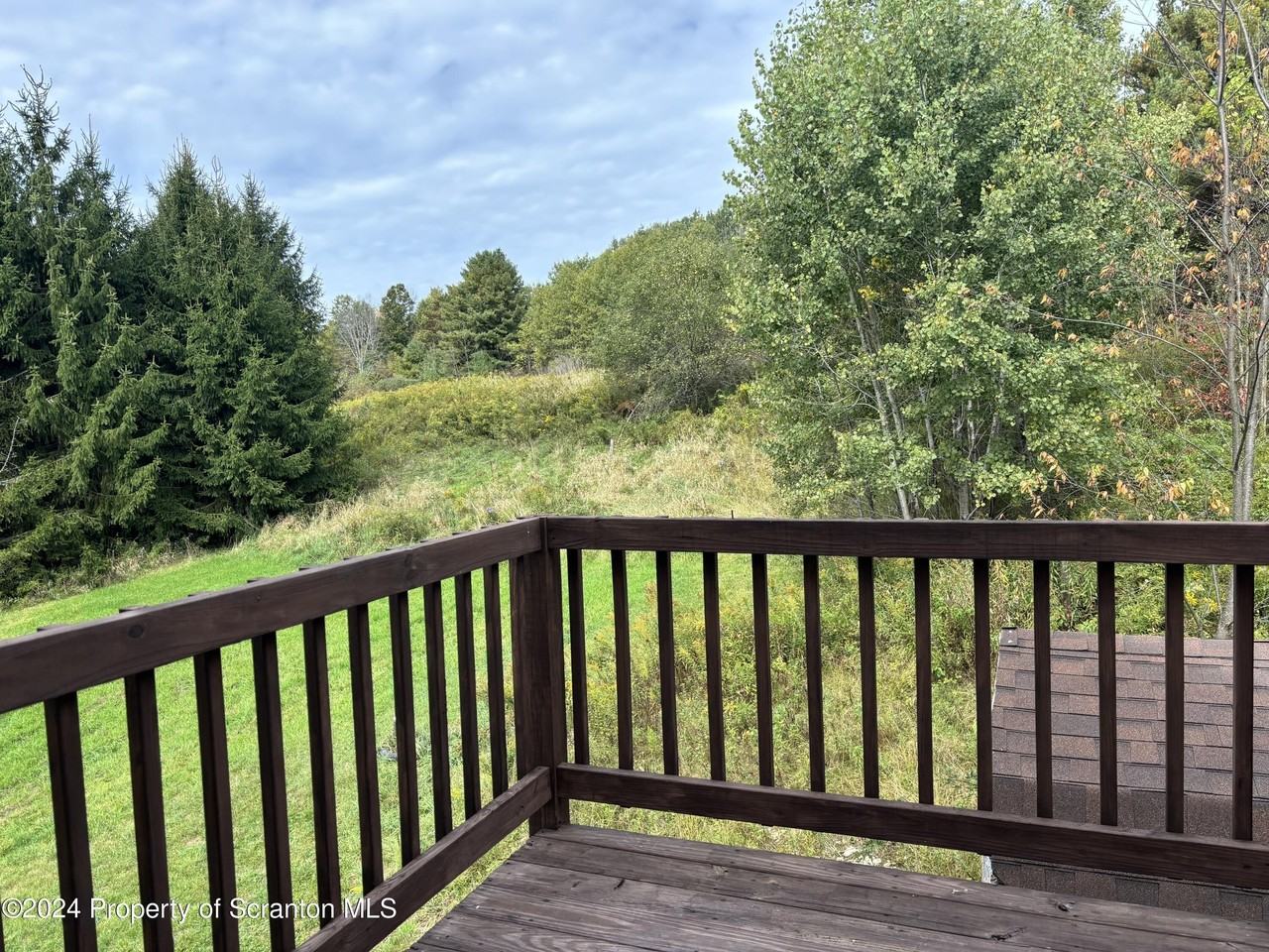 2053 Silver Creek Rd - Photo 6 of 10