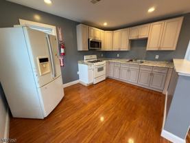 726 E 6th St #2 - Photo 1 of 1