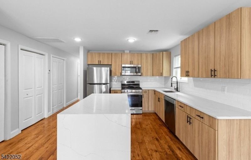 19 Shaw Ave #1 - Photo 6 of 26