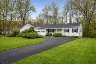 6 Windsor Way - Photo 1 of 1