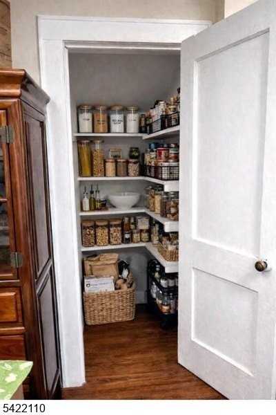 7 Midland Ave #2 - Photo 3 of 8