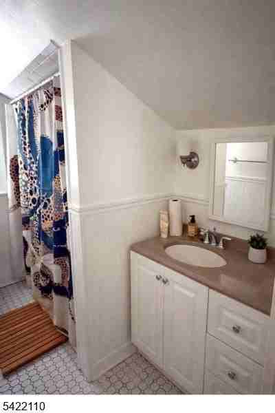 7 Midland Ave #2 - Photo 6 of 8