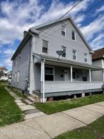 featured image of 260 E Green St