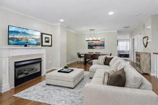 273 Roslyn Ct #273 - Photo 1 of 1