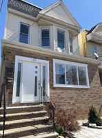 featured image of 132 Bayview Ave #2