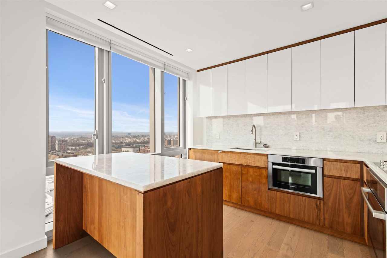 75 Park Ln S #3407 - Photo 2 of 35