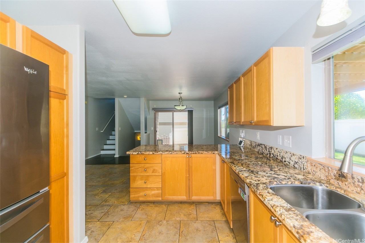 92-1377 Punawainui St - Photo 7 of 21