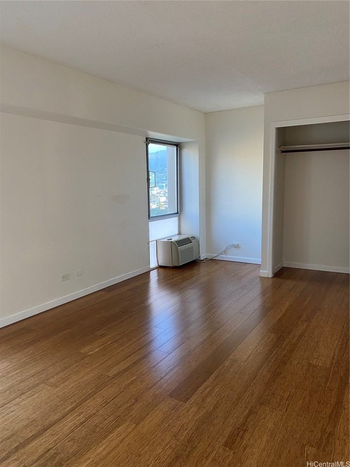 430 Keoniana St #912 - Photo 7 of 15