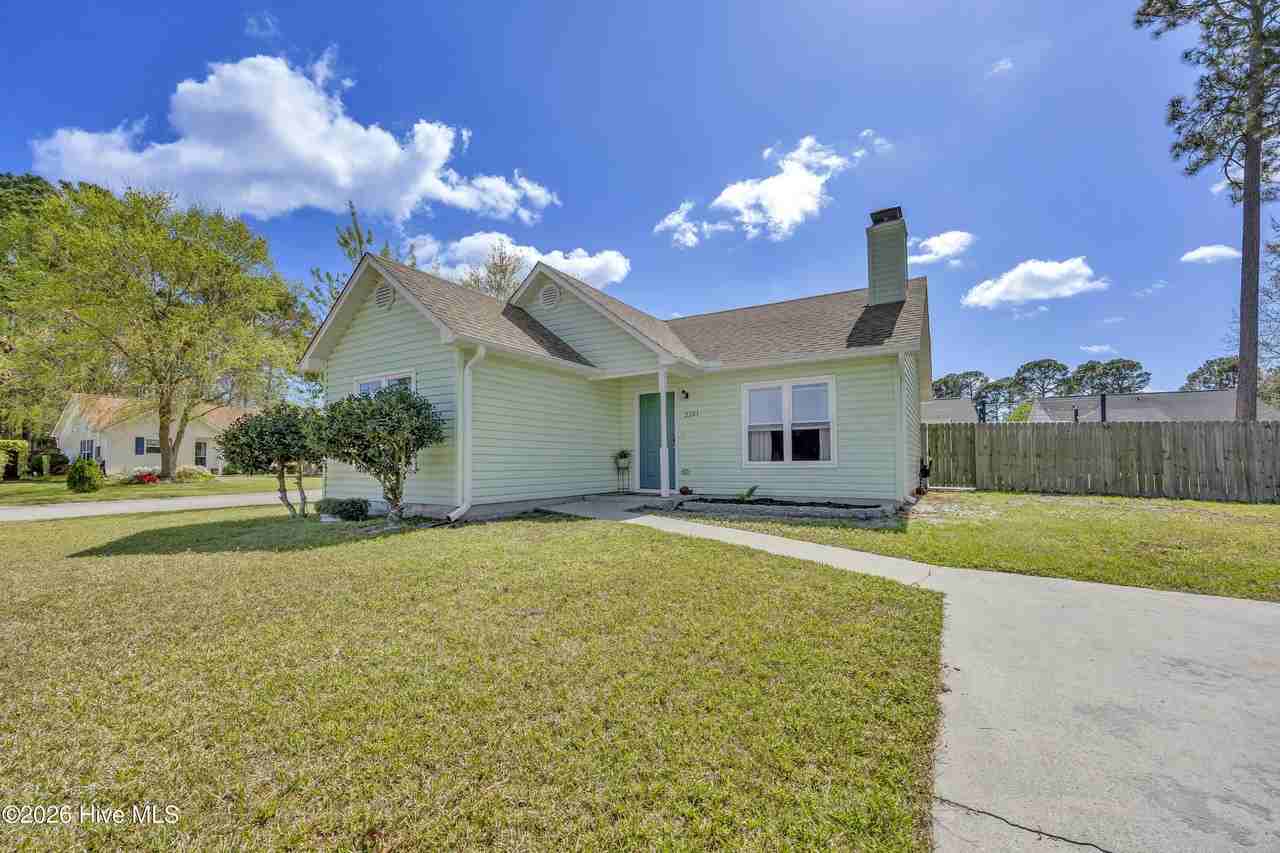 2201 Foliage Ct - Photo 3 of 24