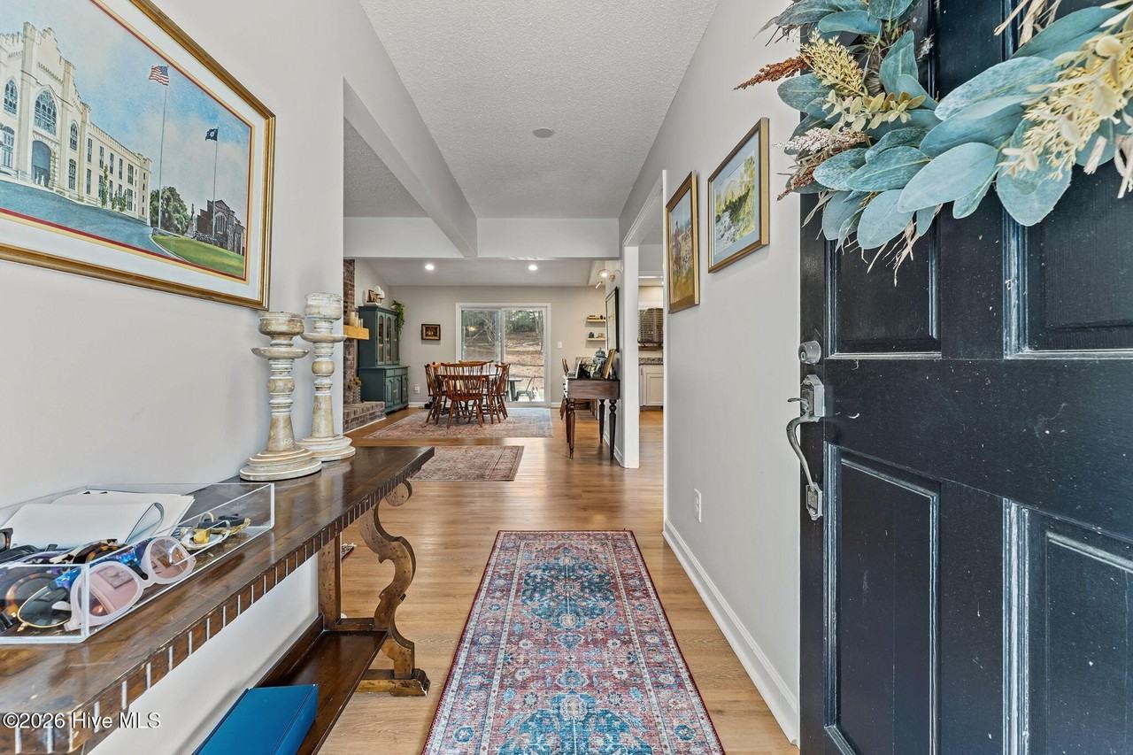 315 Elk Rd - Photo 5 of 40