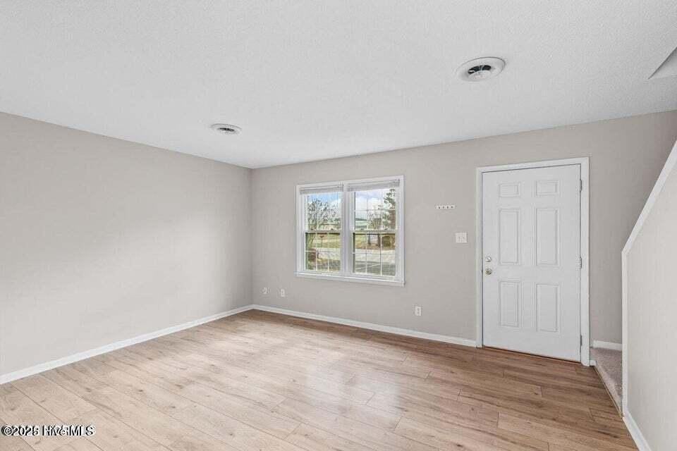 2 Portwest Townhouses Apt C - Photo 3 of 20