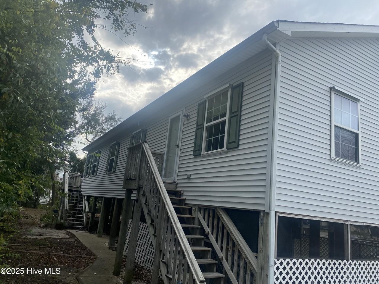 317 Fayetteville Ave Unit B - Photo 2 of 10