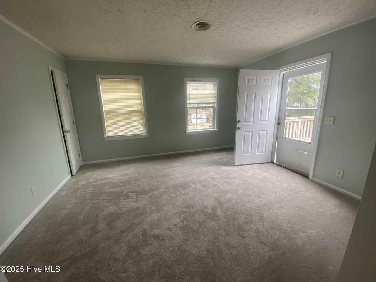 317 Fayetteville Ave Unit B - Photo 3 of 10