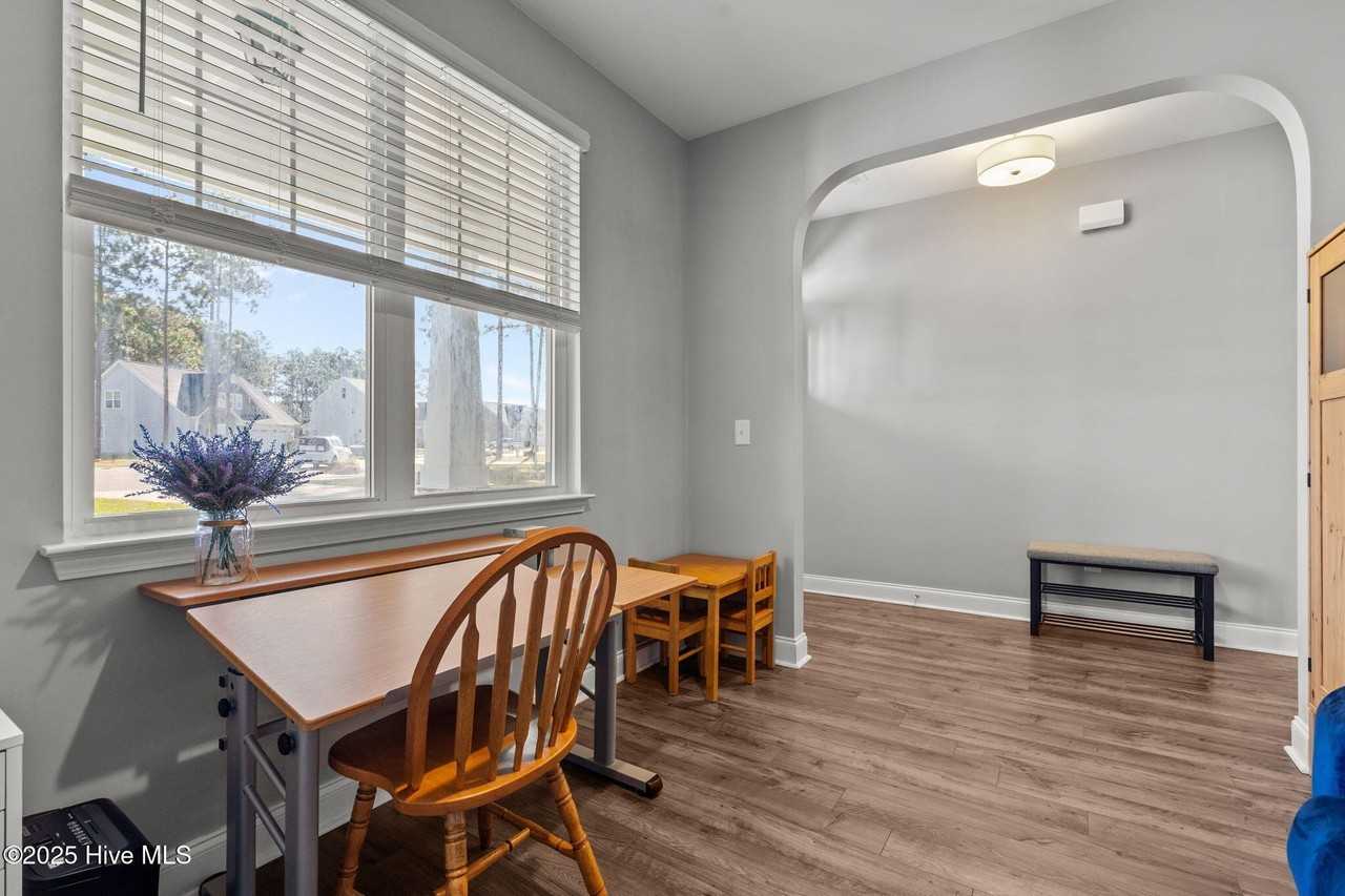 709 Foggy Crossing Ct - Photo 5 of 50