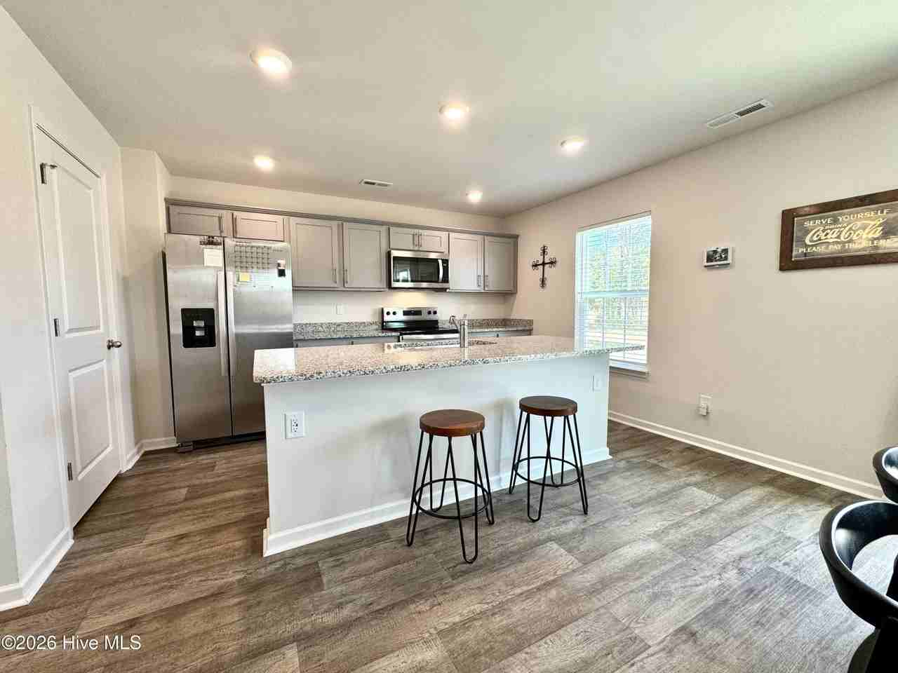 4017 Calabash Ct - Photo 6 of 37